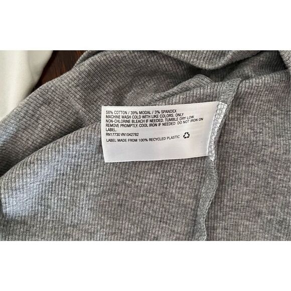 NWT SZ M Target (a . new day) Set of 2 Tops: White Cropped and Heather Gray Ribb - Picture 11 of 11